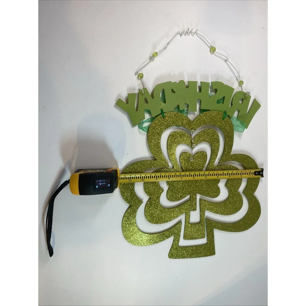 Happy Irish Day Shamrock Wall Plaques/Door Sign ~ Set Of 2‎ ~ 1 With Defect
